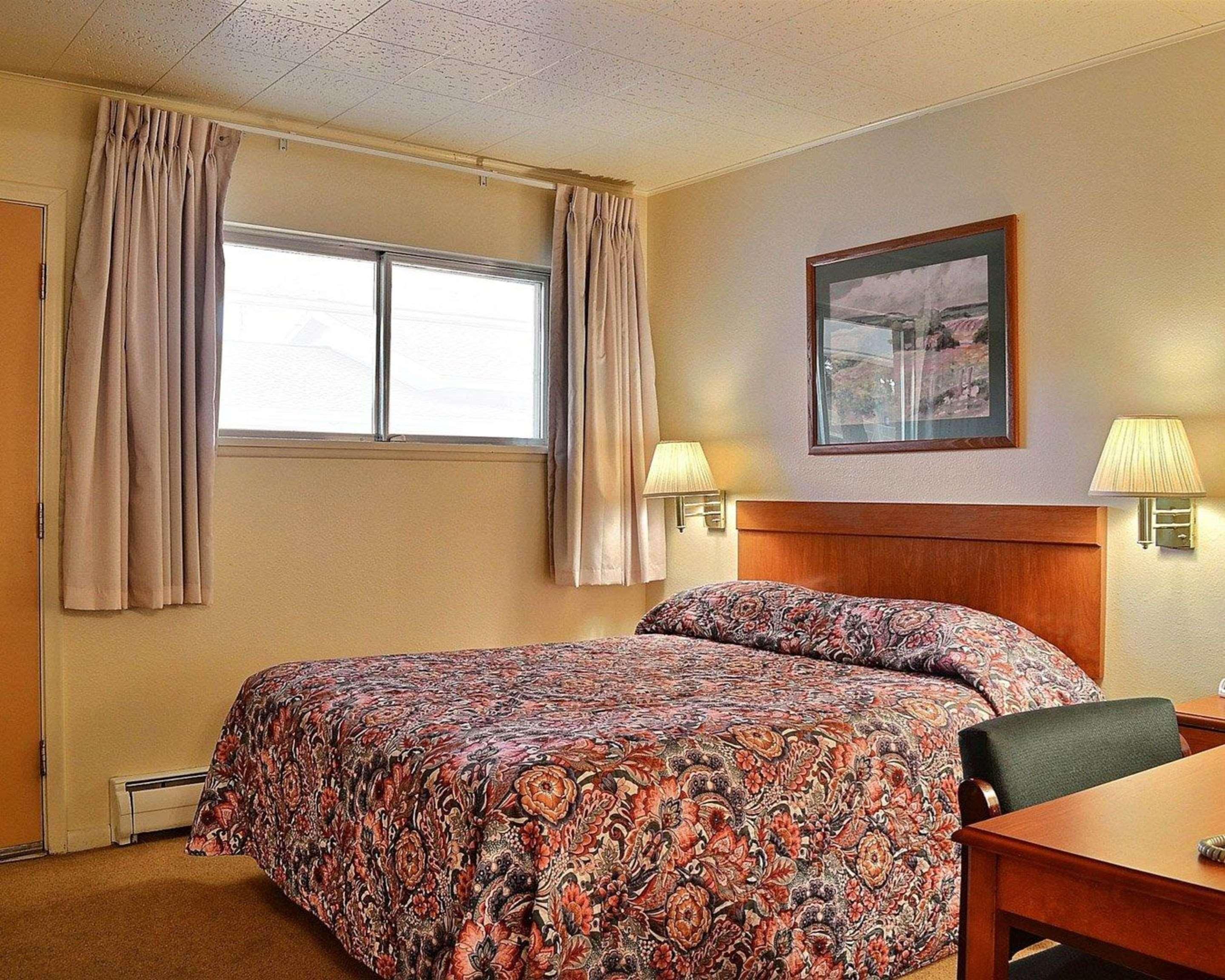 Skyline Motor Inn Коди Экстерьер фото