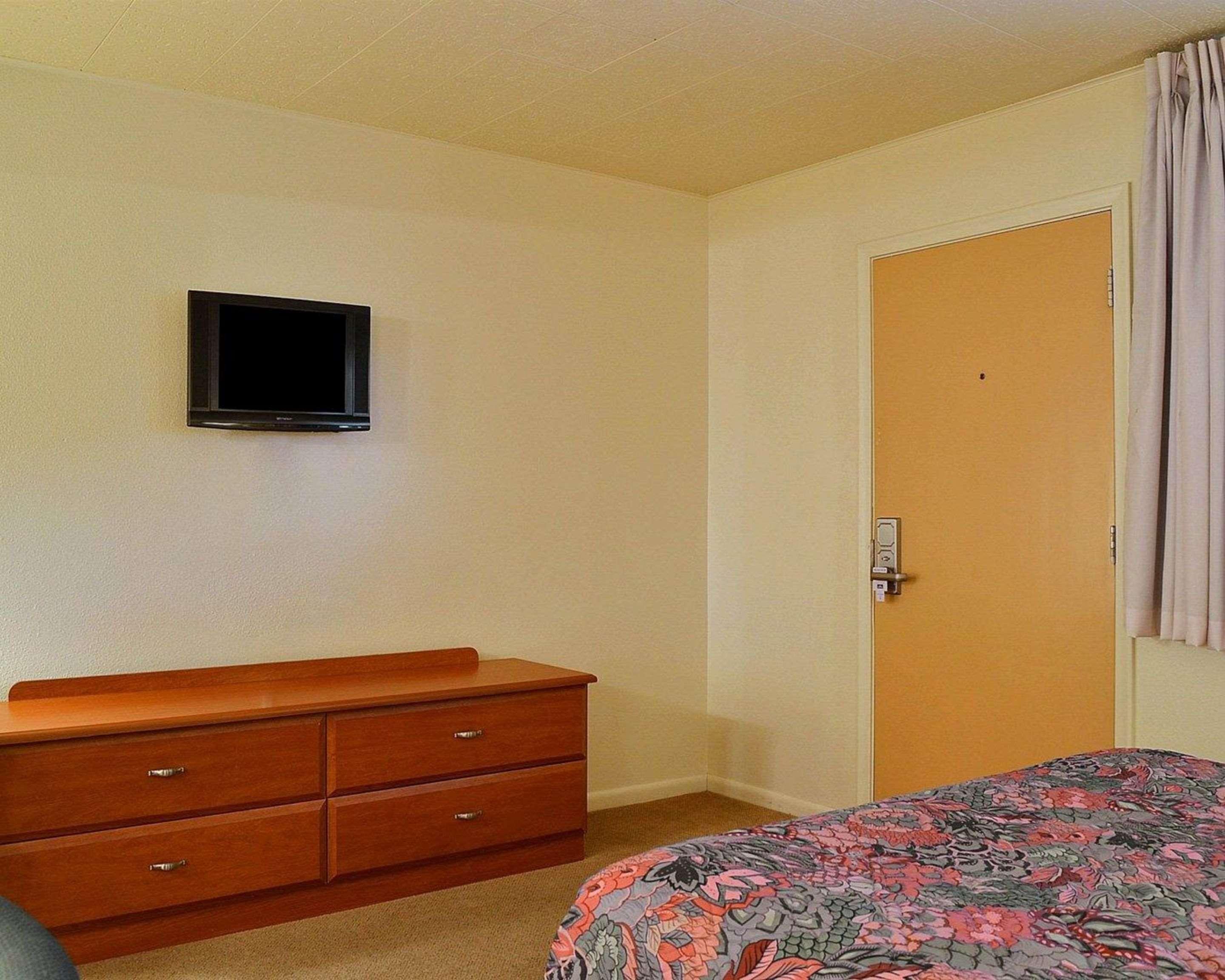 Skyline Motor Inn Коди Экстерьер фото