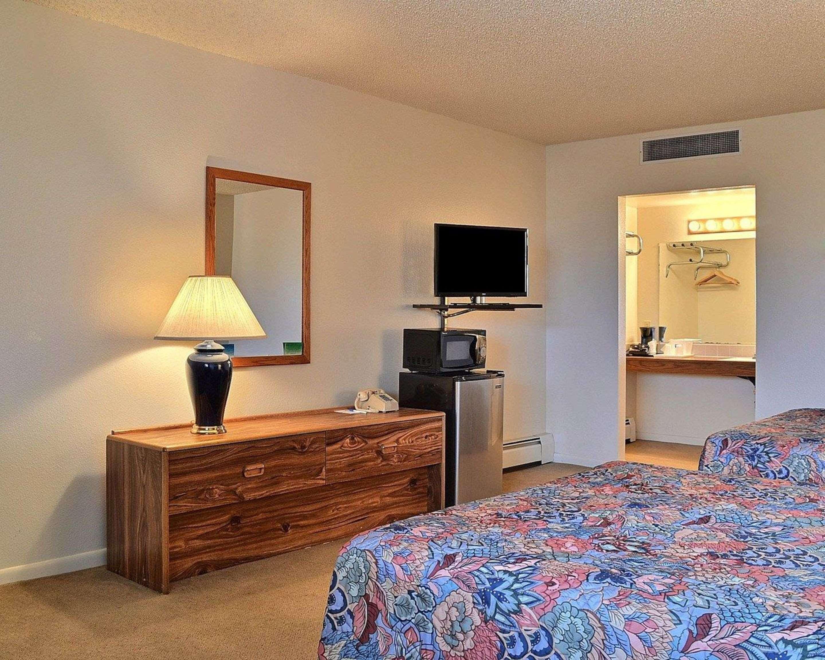 Skyline Motor Inn Коди Экстерьер фото