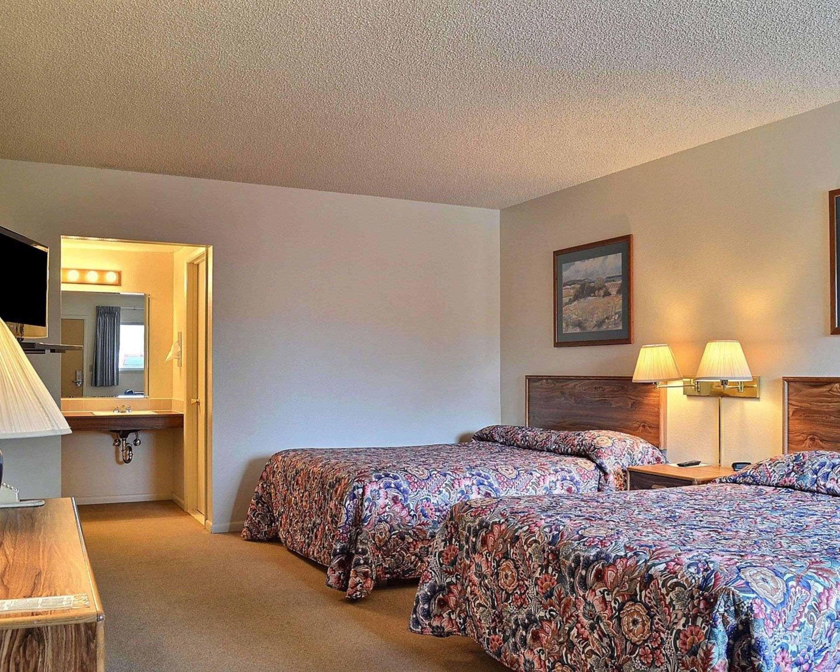 Skyline Motor Inn Коди Экстерьер фото