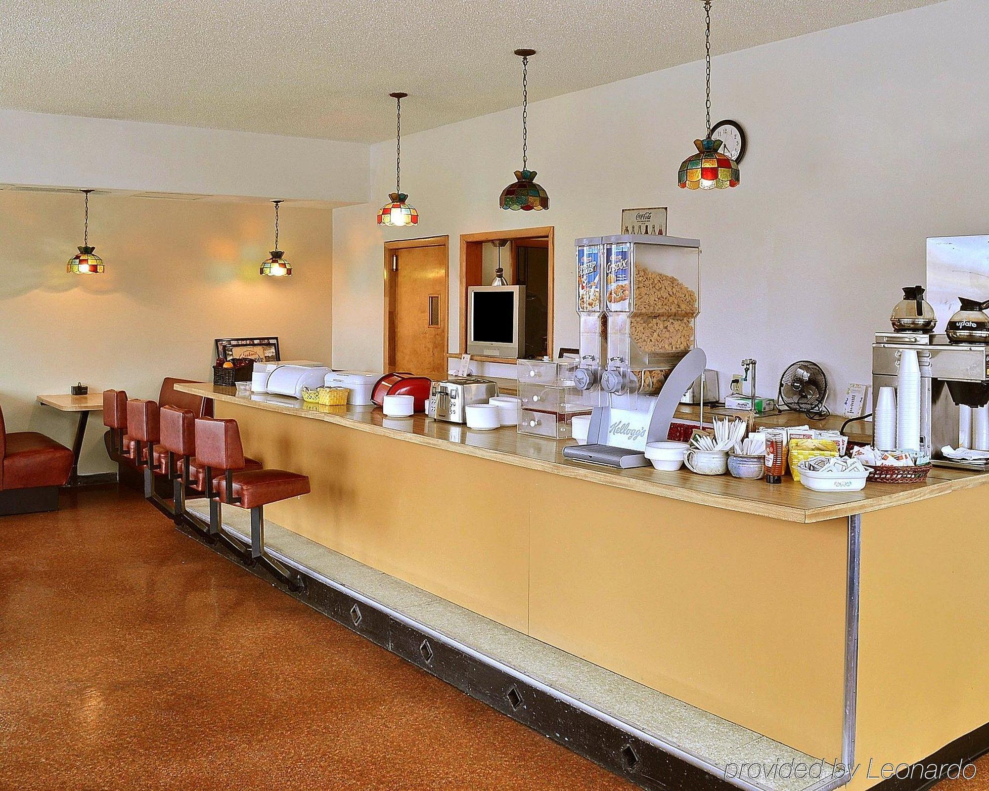 Skyline Motor Inn Коди Экстерьер фото