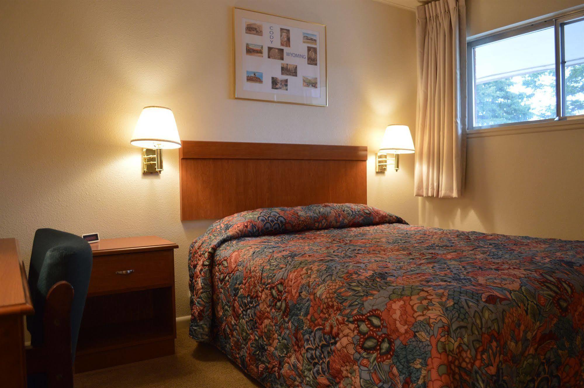 Skyline Motor Inn Коди Экстерьер фото